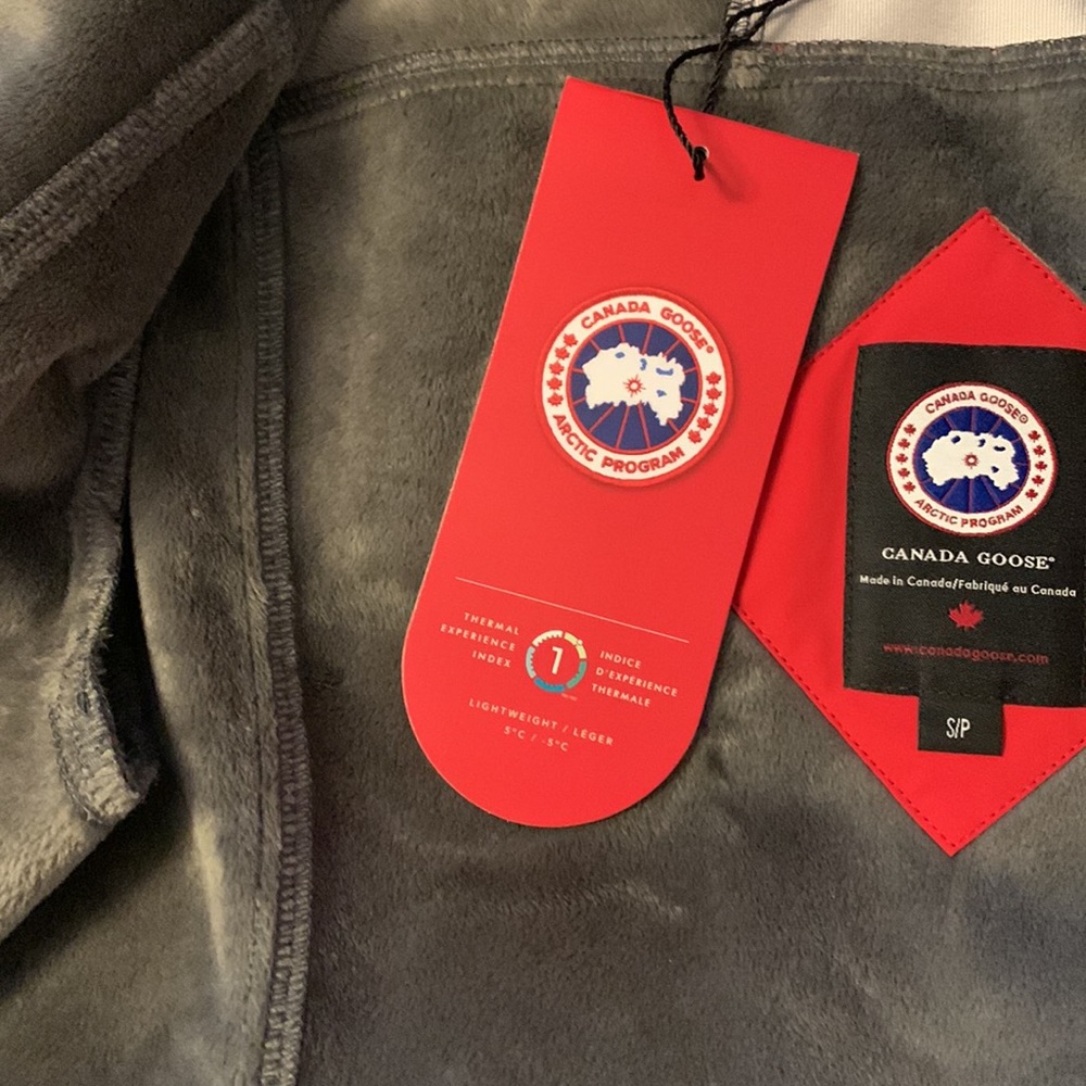 Authentic CANADA GOOSE Jacket BNWT - Picture 4 of 14